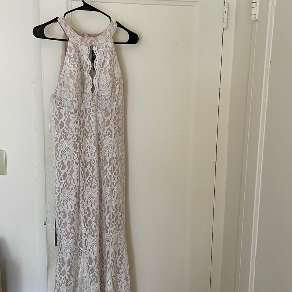 Nightway LONG glitter lace evening gown/dress. A curve loving statement dress